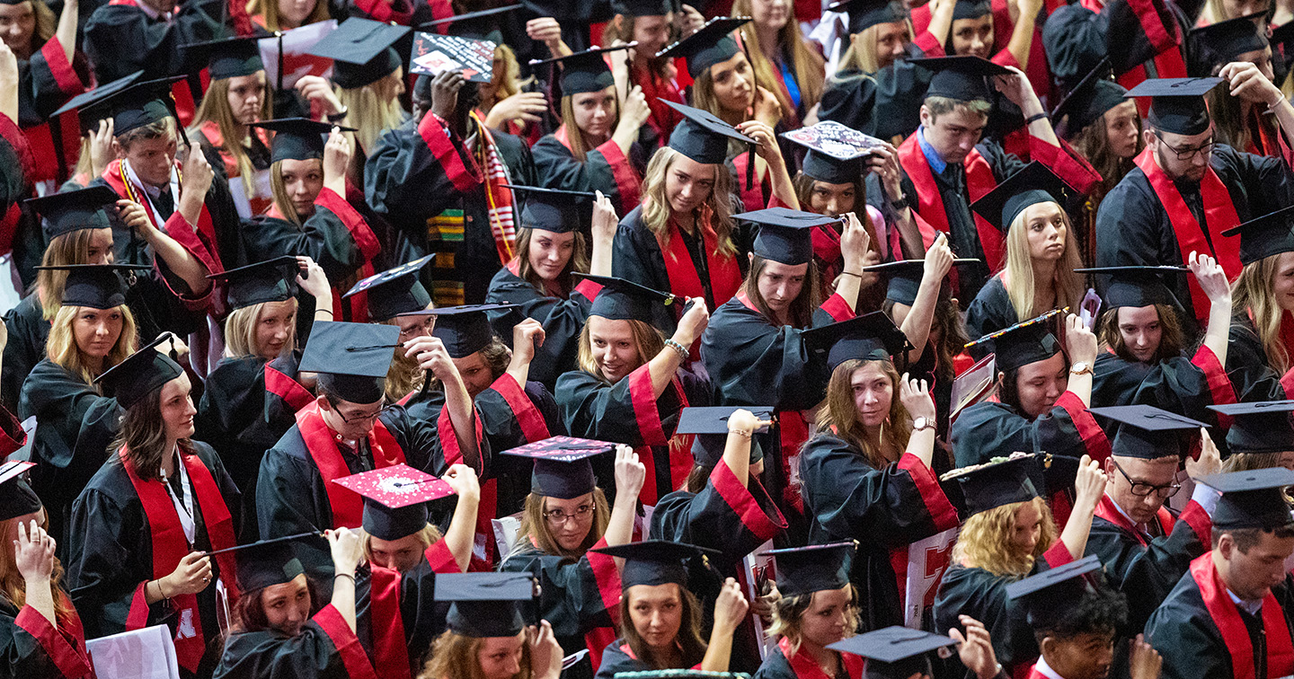 Nearly 700 Business Huskers Set to Graduate