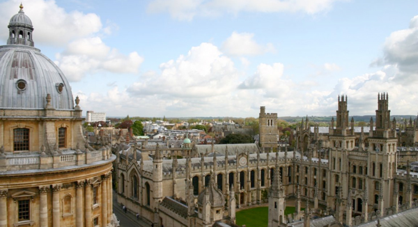 70 Students Study Abroad in Nebraska at Oxford Program